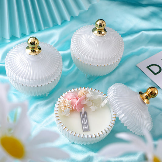 New Creative Decoration Plant Fragrance Soy Wax Aromatherapy Candle With Hand Gift Gold Cup Aromatherapy Candle